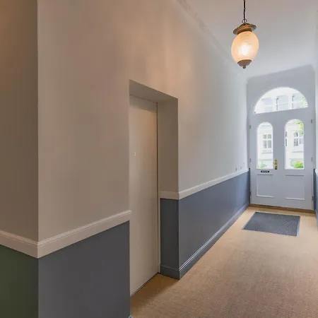 Carmen Sandburg Апартаменты *