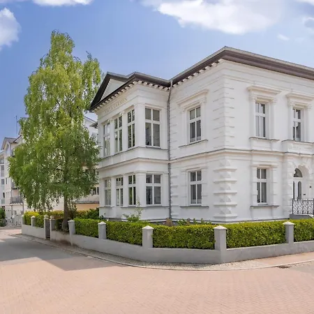 Carmen Sandburg Апартаменты *